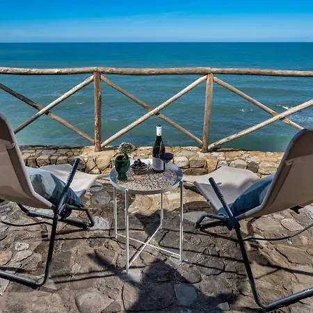 La Giara 2, Emma Villa Cefalù